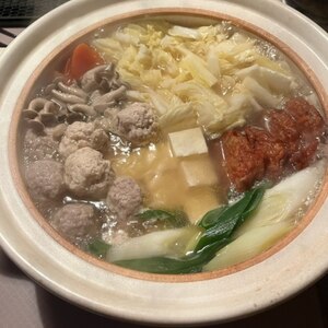 お餅が入った鶏団子鍋♪（しょうゆ味）